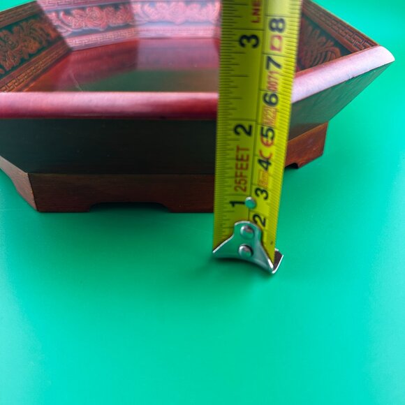 VINTAGE CHINESE RED LACQUER WOODEN TRAY WITH ROSE DESIGN - Picture 8 of 8